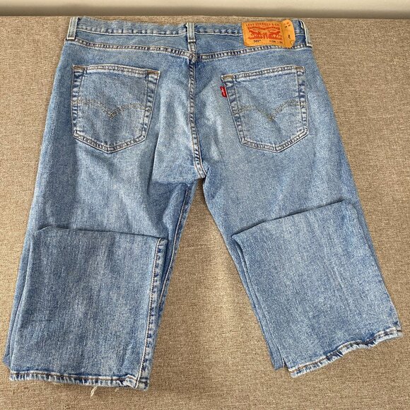 Levi's 501 Original Fit Men's 34 x 32 Mid Rise Blue Distressed Casual Pants - Picture 5 of 15